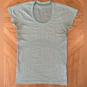🍋 Lululemon Swiftly Scoop Short Sleeve Tee Top